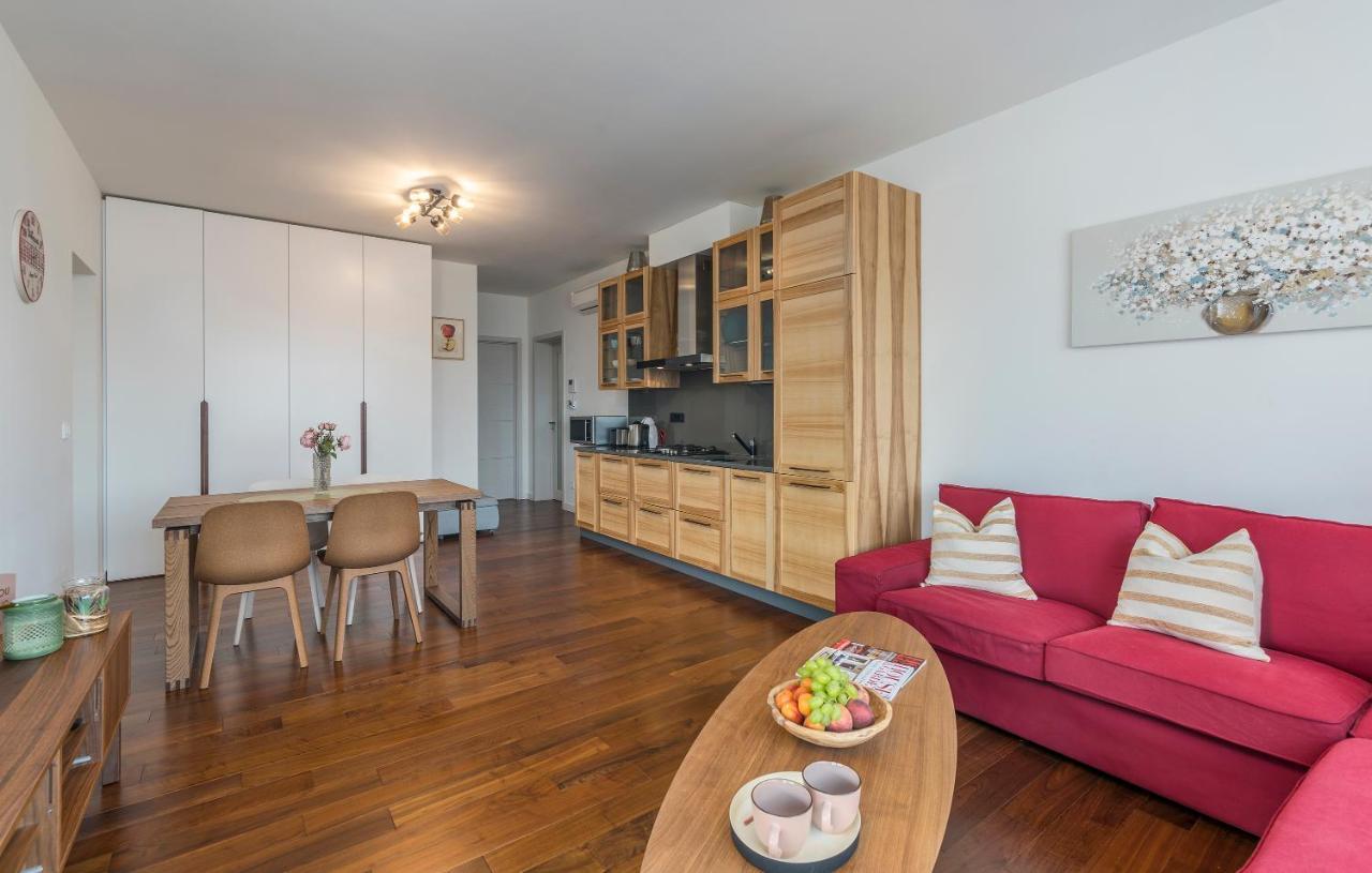 Spada 3 Bedrooms Near The Beach! Apartment Porec