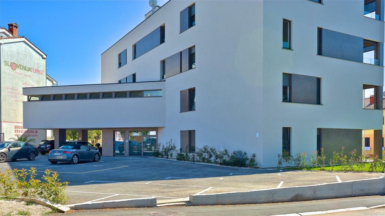 Spada 3 Bedrooms Near The Beach! Apartment *